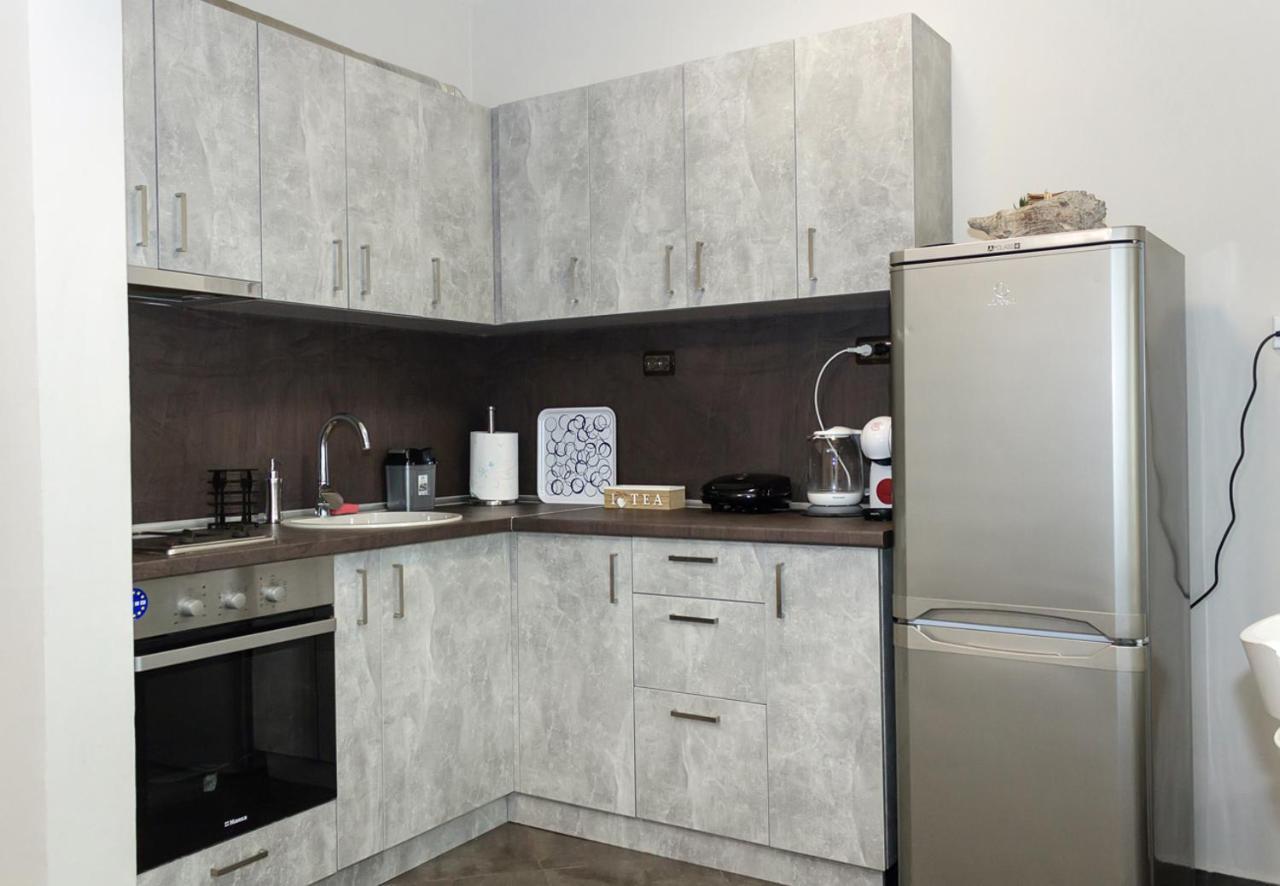 וארנה Cosy And Modern 1Bd Flat Near The City Centre By Flat Mаnager מראה חיצוני תמונה