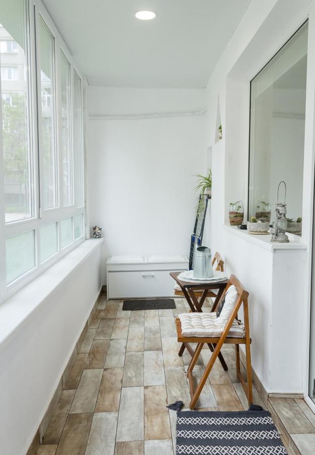 וארנה Cosy And Modern 1Bd Flat Near The City Centre By Flat Mаnager מראה חיצוני תמונה